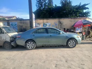 Toyota Camry LE 4dr Sedan (2.4L 4cyl 5A) 2007 Green
