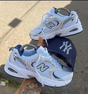 New Balance 530 Sneakers