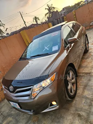 Toyota Venza LE AWD V6 2013 Brown