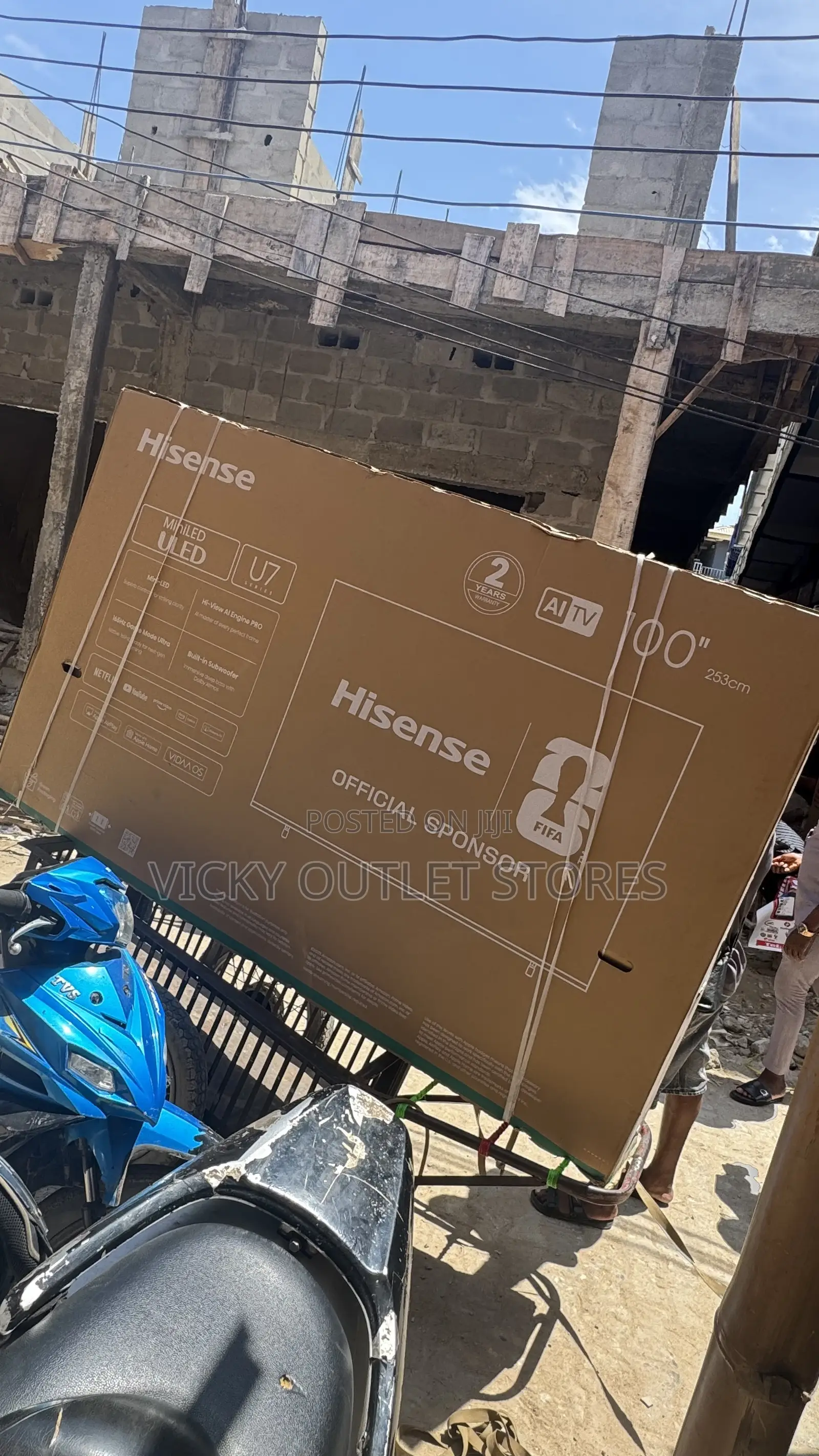 Hisense 100”mini ULED Smart TV