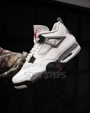Air Jordan 4 Retro OG "White Cement"