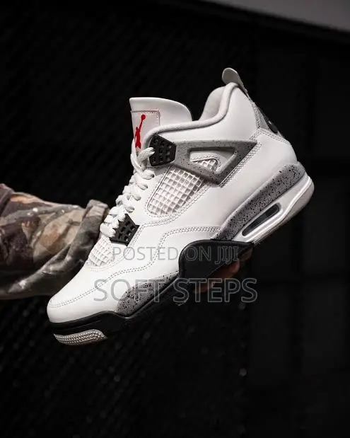 Air Jordan 4 Retro OG "White Cement"