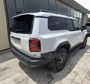 Toyota Land Cruiser Prado 2025 White