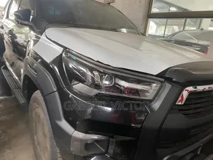 New Toyota Hilux 2026 Black