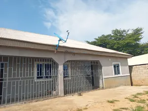2bdrm Block of Flats in Behind Lape Estate, Karu for rent