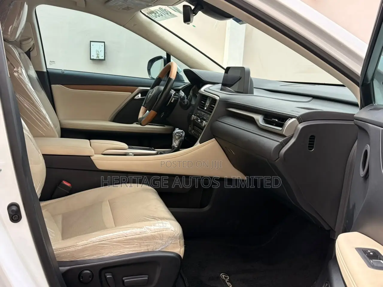 Lexus RX 2021 White