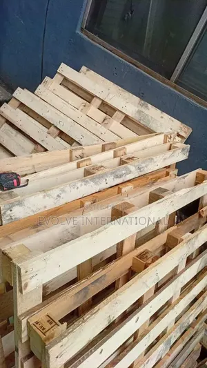 Iron Wooden Pallets