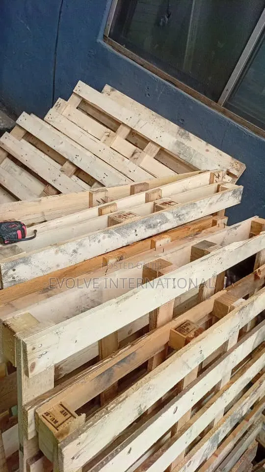Iron Wooden Pallets