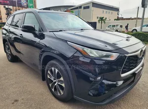 Toyota Highlander XLE AWD 2020 Black