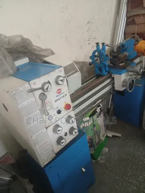 1 Metre Lathe Machine