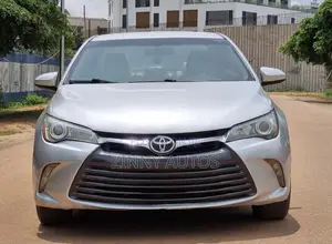 Toyota Camry 2015 Silver