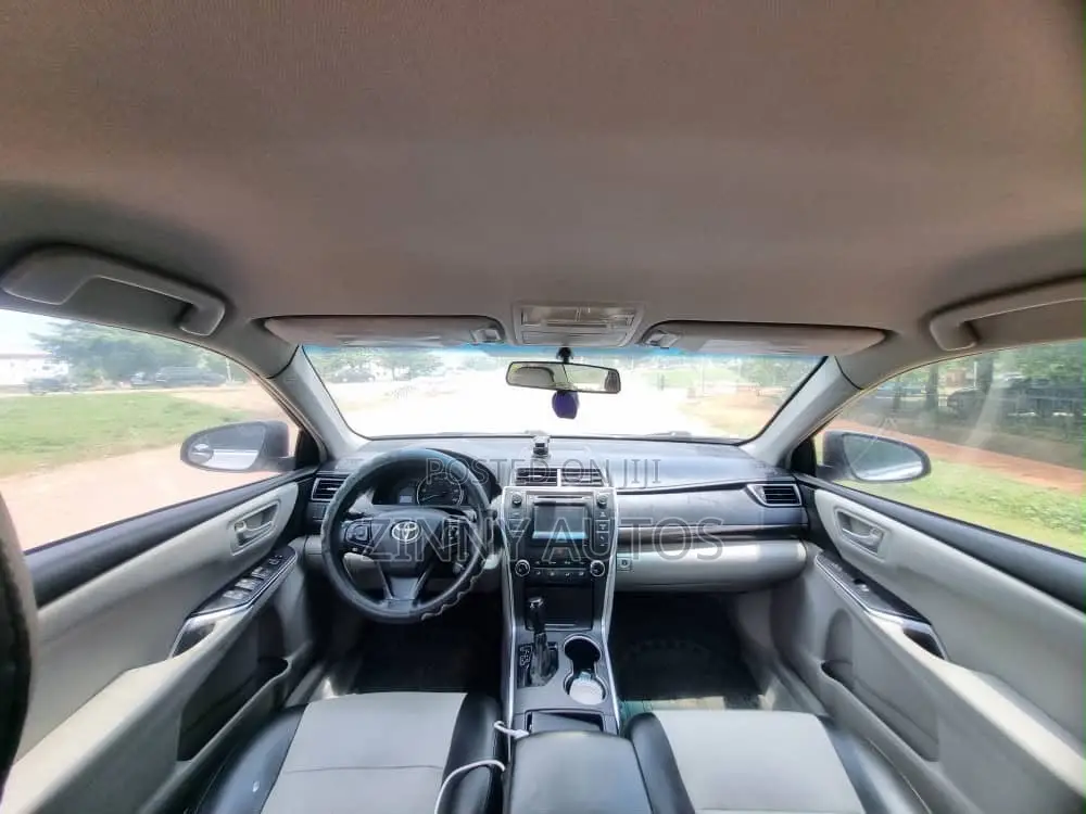 Toyota Camry 2015 Silver