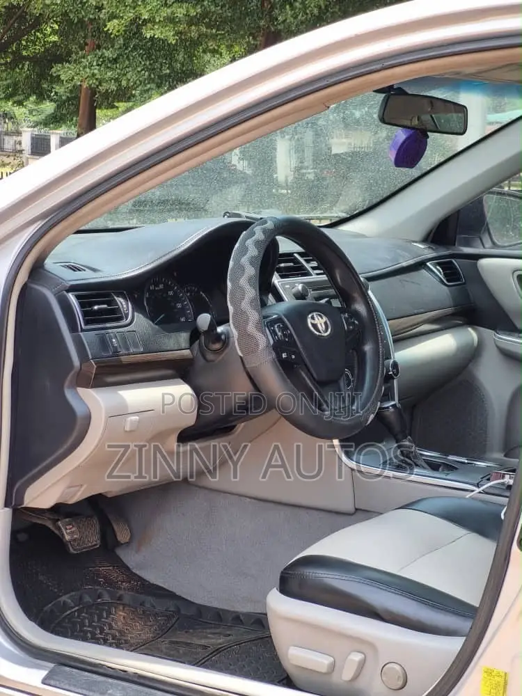 Toyota Camry 2015 Silver