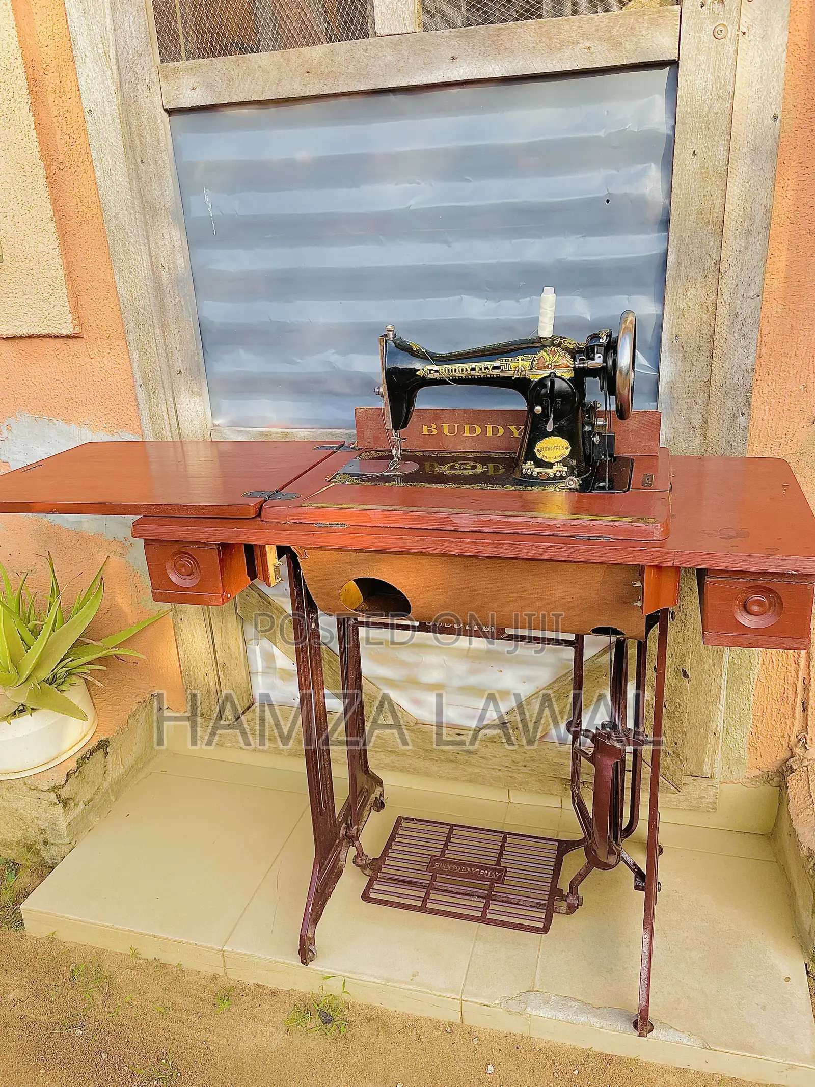 Fearlyused Buddy Fly Manual Sewing Machine With Electric Pedel Machine