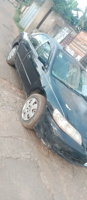 Honda Accord 2000 Black