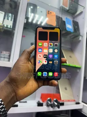 Apple iPhone 11 64 GB Black