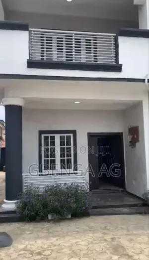 5bdrm Duplex in Makogi Magboro Off, Obafemi-Owode for sale