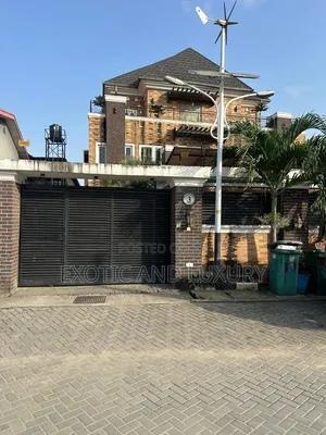 2bdrm Block of Flats in Alagomeji, Sabo / Yaba for rent