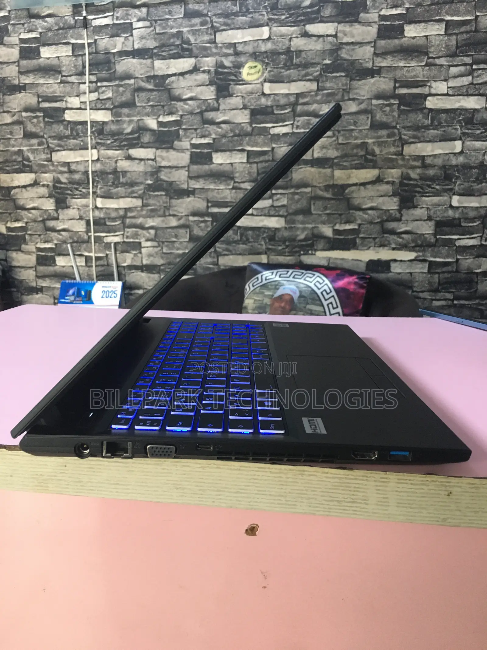 Laptop 8GB Intel Core i3 SSD 256GB