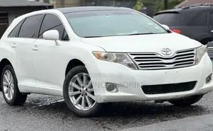 Toyota Venza 2010 White