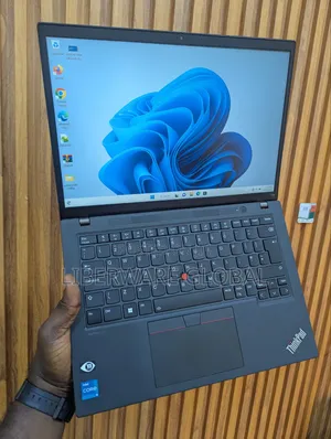 Laptop Lenovo ThinkPad T14 G3 16GB Intel Core i5 SSD 256GB