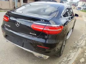 Mercedes-Benz GLC-Class 2017 Black