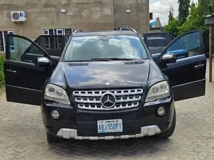 Mercedes-Benz M Class ML 550 4Matic 2010 Black