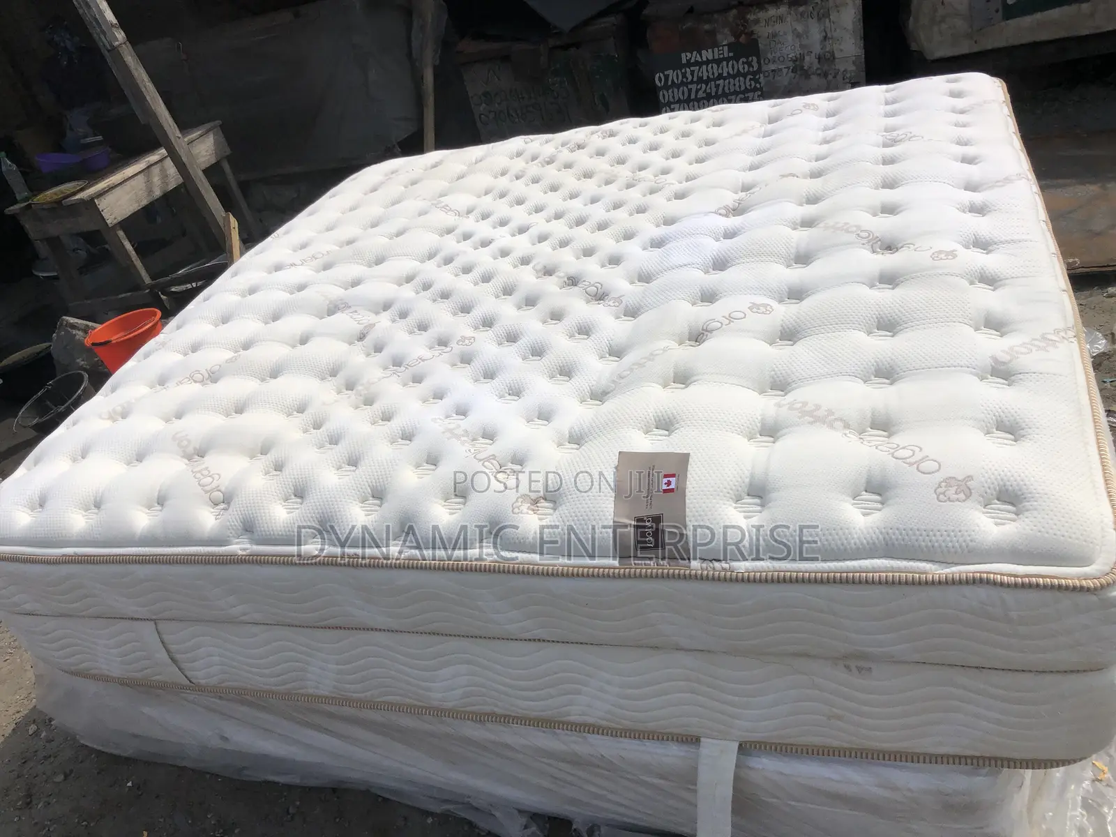 Saatva Hybrid Luxurious Mattress