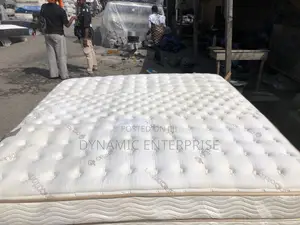 Saatva Hybrid Luxurious Mattress