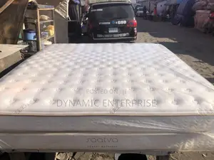 Saatva Hybrid Luxurious Mattress