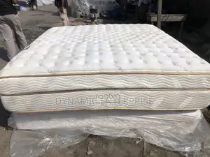 Saatva Hybrid Luxurious Mattress