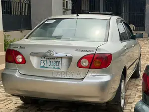 Toyota Corolla 2004 Silver