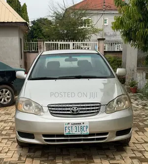 Toyota Corolla 2004 Silver