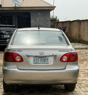 Toyota Corolla 2004 Silver