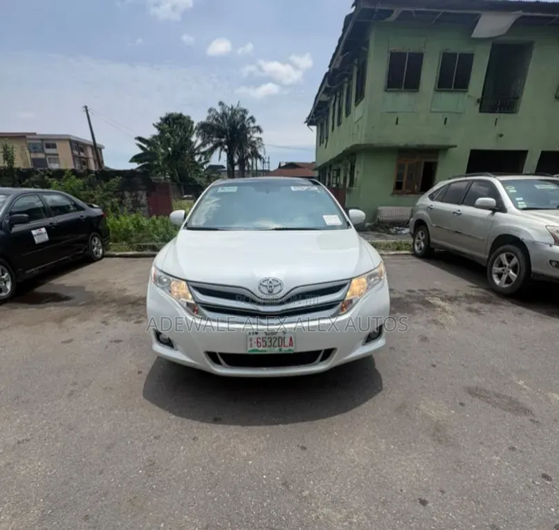 Toyota Venza 2011 White