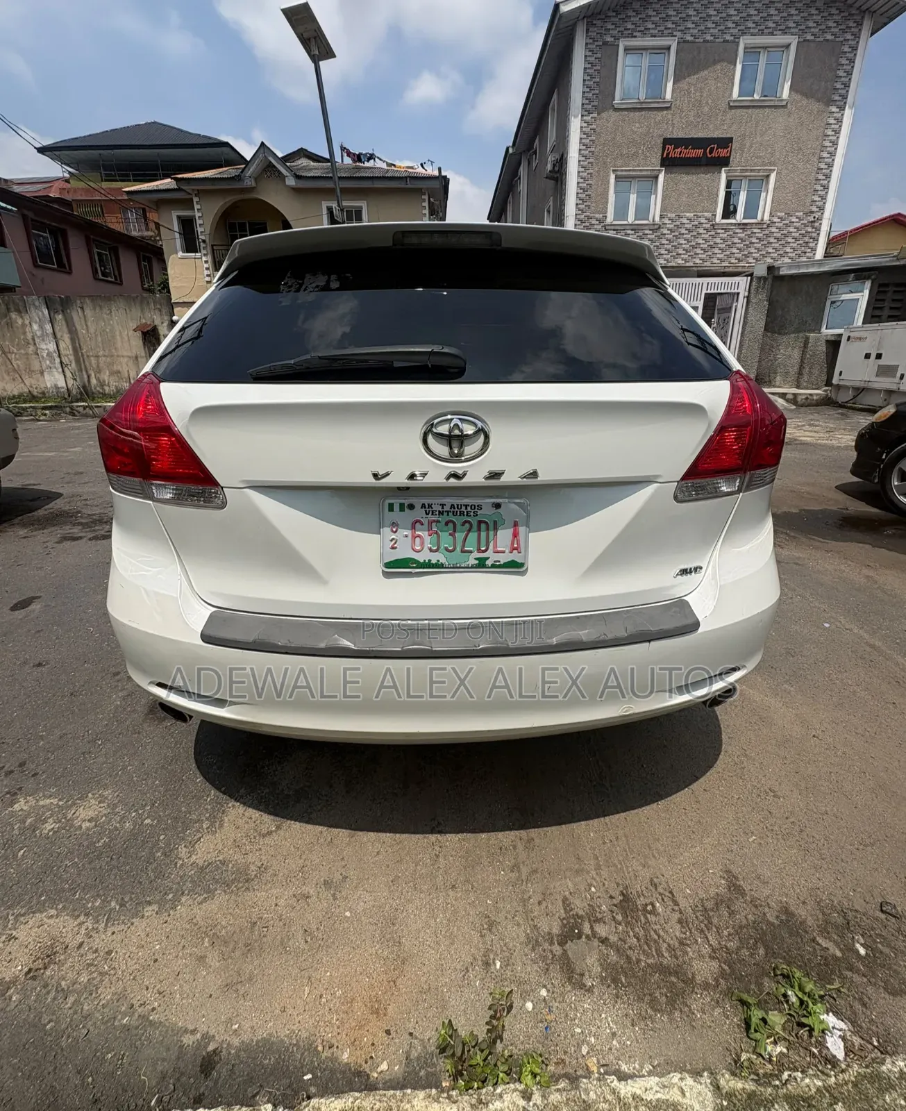 Toyota Venza 2011 White