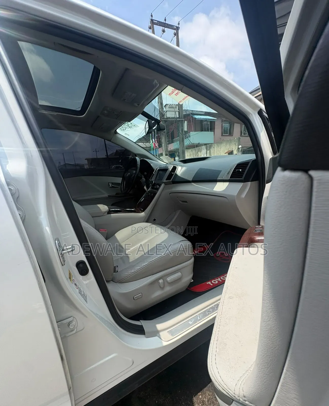 Toyota Venza 2011 White