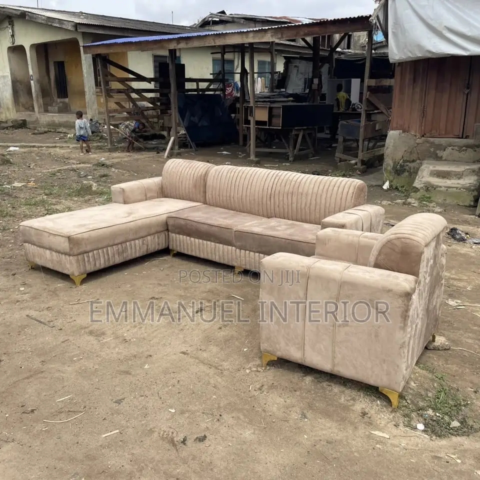 Classic Sofa Made for Living Room