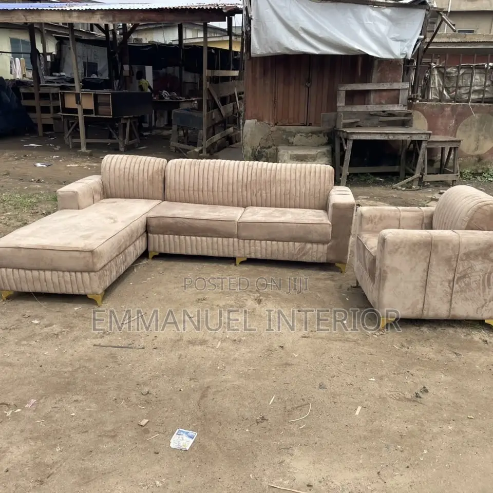 Classic Sofa Made for Living Room