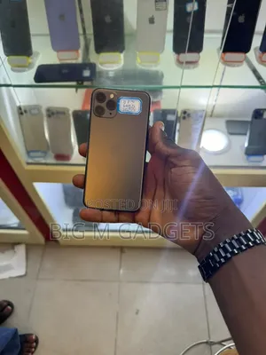 Apple iPhone 11 Pro 64 GB Gray