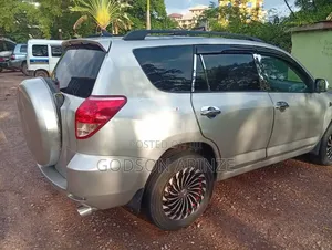 Toyota RAV4 2009 Off white