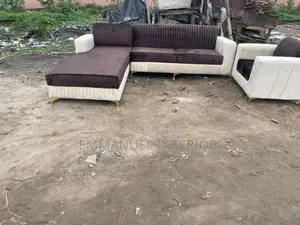 Long Lasting 7 Seater Couch