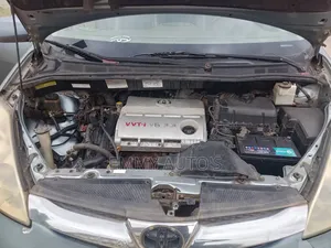 Toyota Sienna 2005