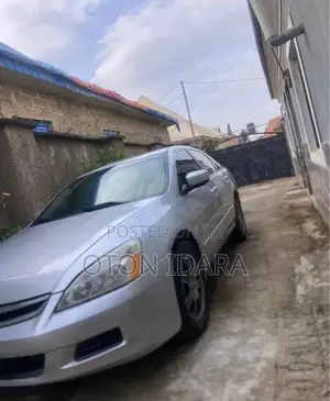 Honda Accord 2006 Silver