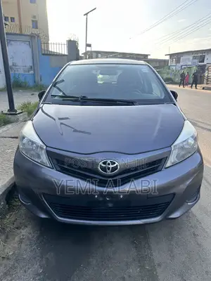 Toyota Yaris 2014 Gray