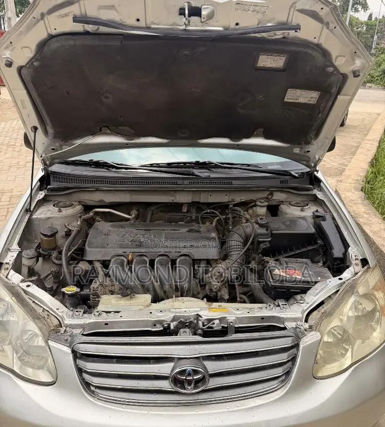 Toyota Corolla 2005