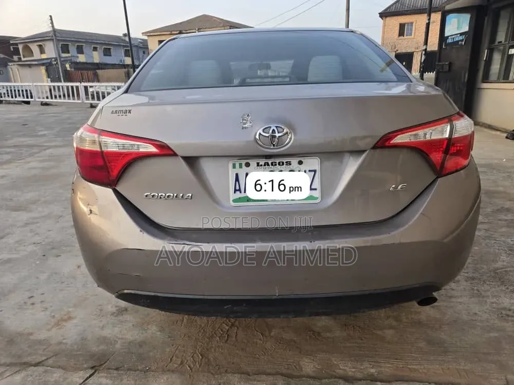 Toyota Corolla 2016 Gray