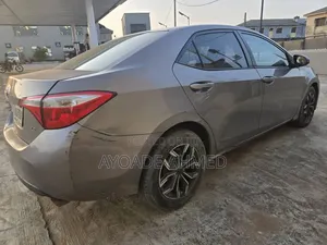 Toyota Corolla 2016 Gray