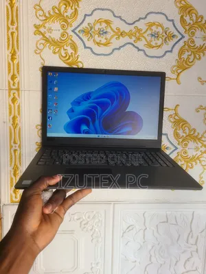 Laptop Lenovo V130 8GB Intel Core i5 HDD 250GB