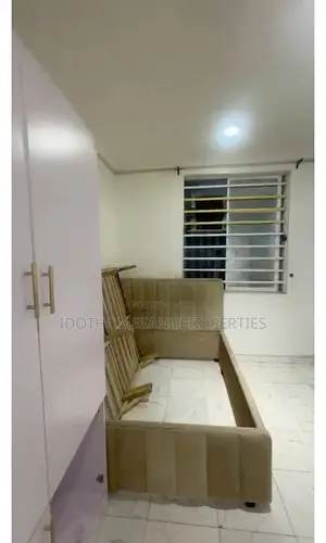 Studio Apartment in Fola Agoro for rent